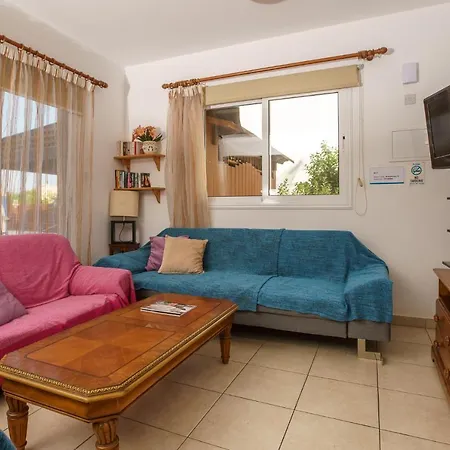 Kangaroo Villa *